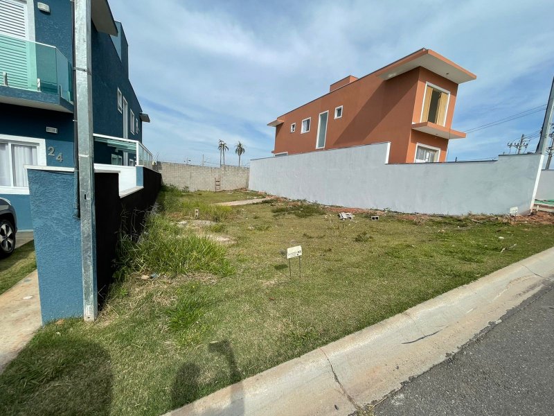 Terreno em Condomínio - Venda - Sítio Boa Vista - Cotia - SP